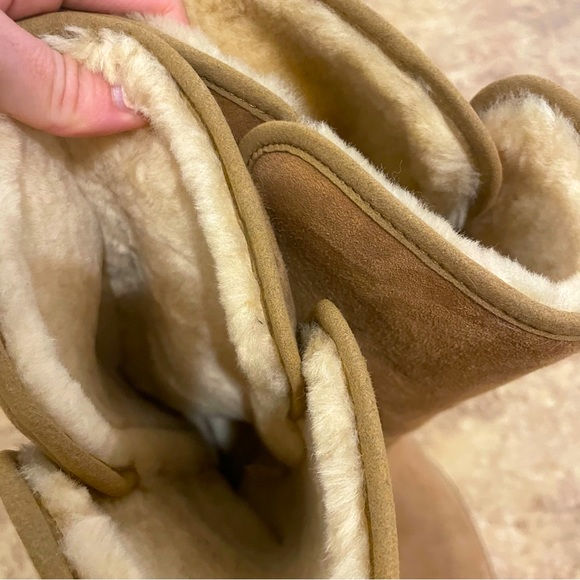 UGG Tall Boot Chestnut Size 8.5 - Picture 6 of 8